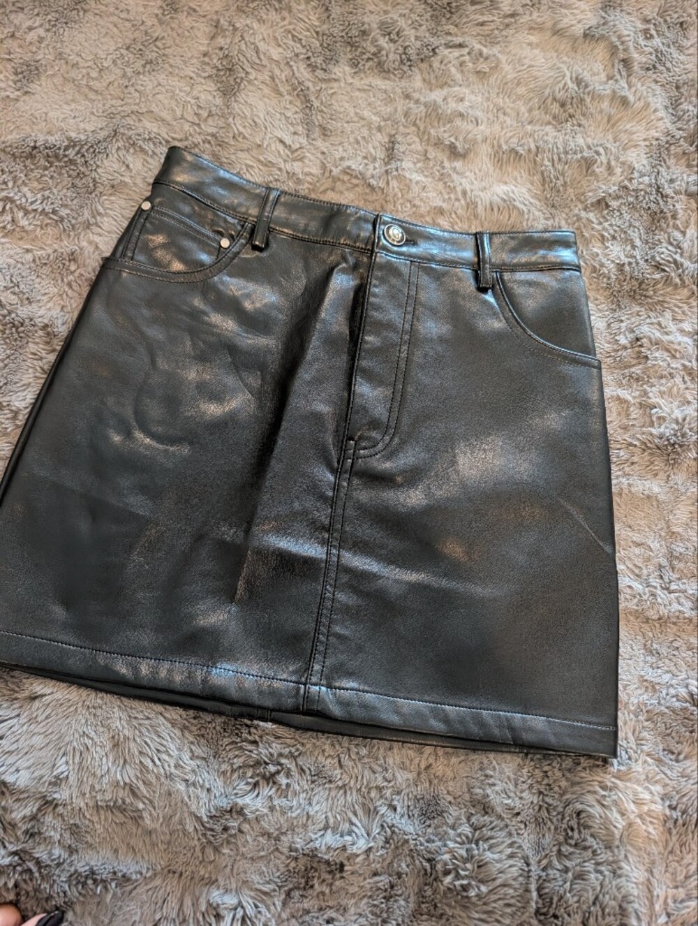 Guess Skirt Nwot